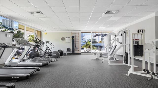 300 Bayview Dr 605, Sunny Isles Beach, FL 33160