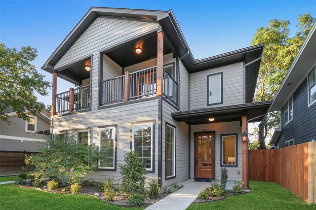 933 W 8th Street, Dallas, TX 75208