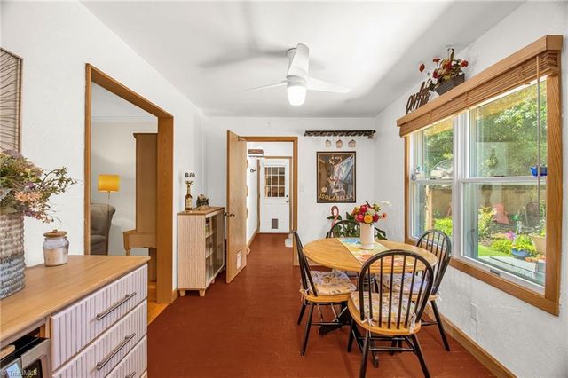 905 Northshore Court, High Point, NC 27265