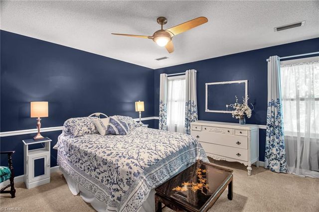 905 Northshore Court, High Point, NC 27265