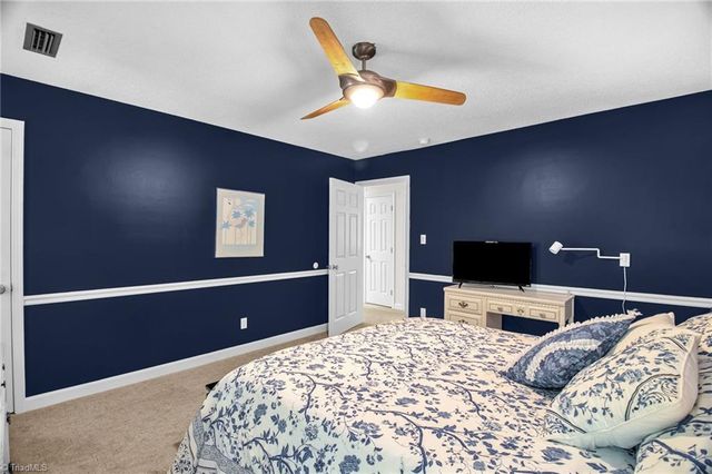 905 Northshore Court, High Point, NC 27265