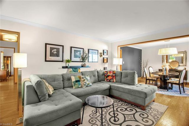 905 Northshore Court, High Point, NC 27265