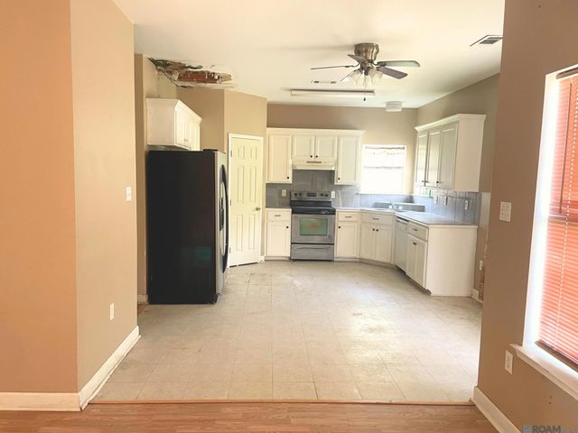 12204 Tallow Ridge Dr, Gonzales, LA 70737