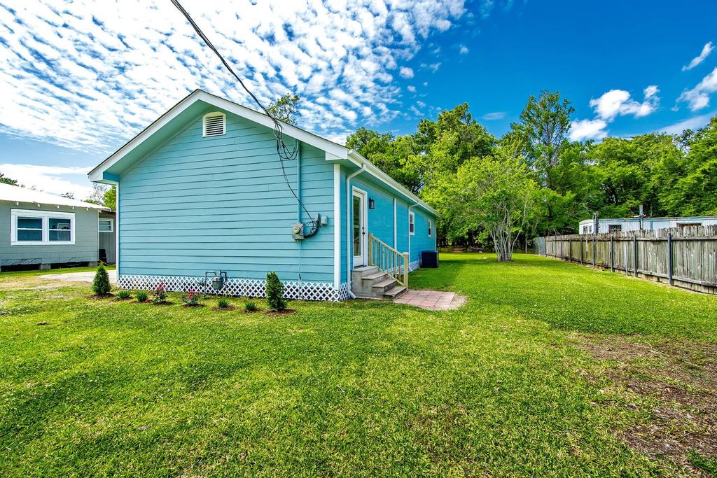119 Henderson St, Houma, LA 70364