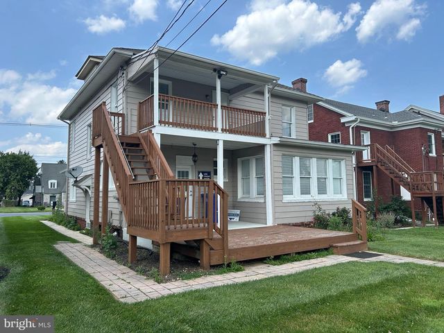 1508 E MARKET ST, York, PA 17403
