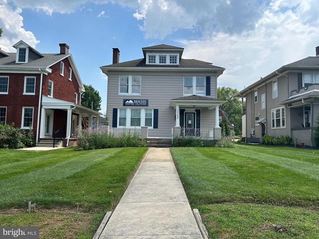 1508 E MARKET ST, York, PA 17403