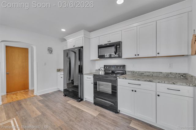 200 Simpson Street, Grass Lake Village, MI 49240