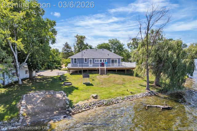200 Simpson Street, Grass Lake Village, MI 49240