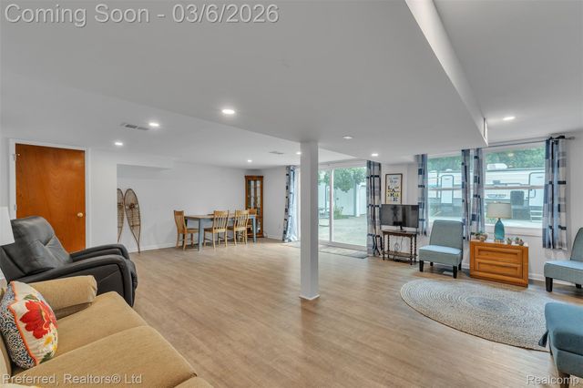 200 Simpson Street, Grass Lake Village, MI 49240