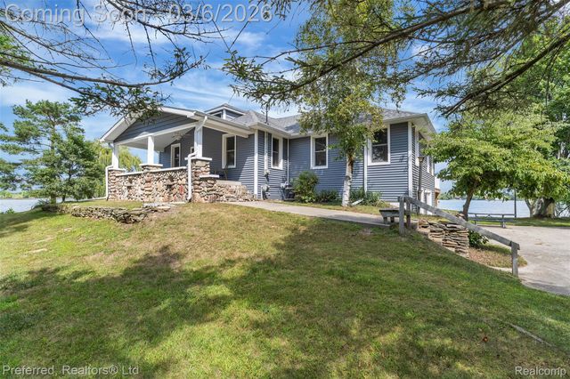 200 Simpson Street, Grass Lake Village, MI 49240