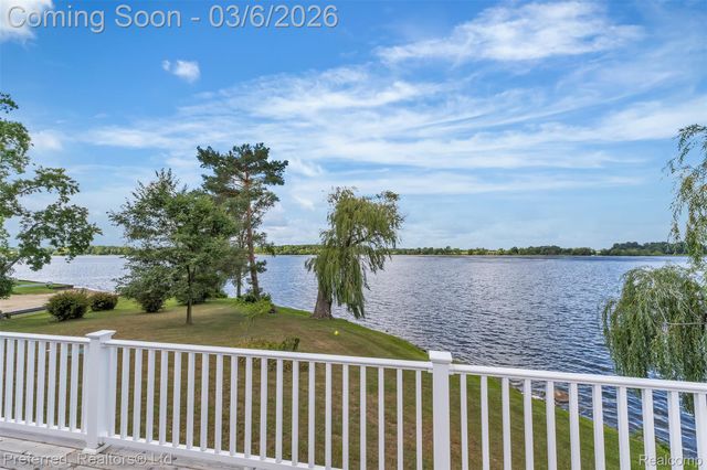 200 Simpson Street, Grass Lake Village, MI 49240