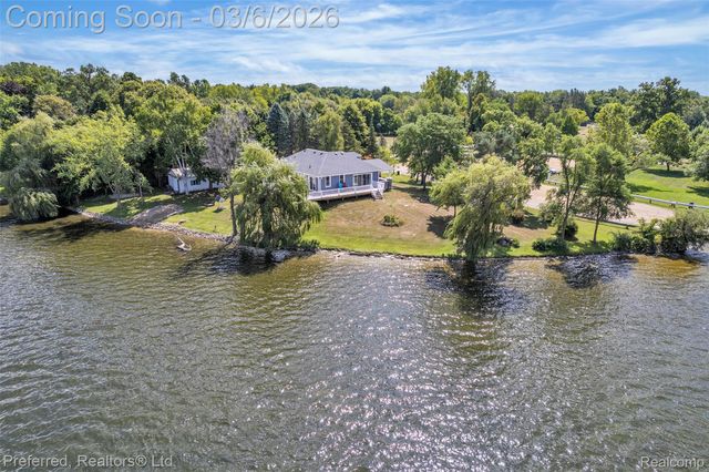 200 Simpson Street, Grass Lake Village, MI 49240