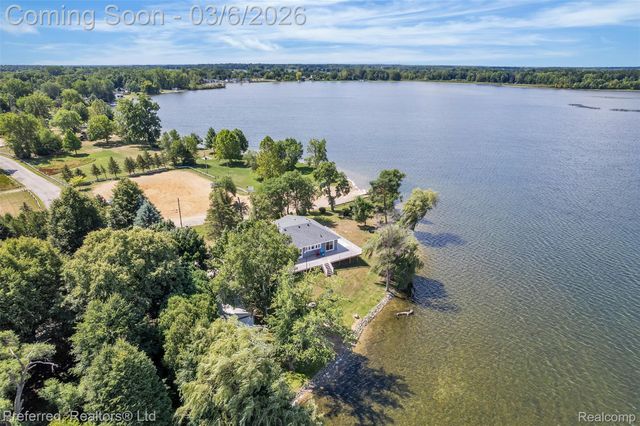 200 Simpson Street, Grass Lake Village, MI 49240
