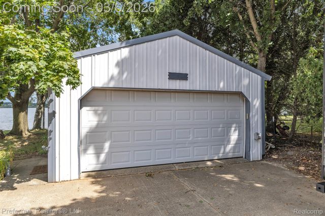 200 Simpson Street, Grass Lake Village, MI 49240