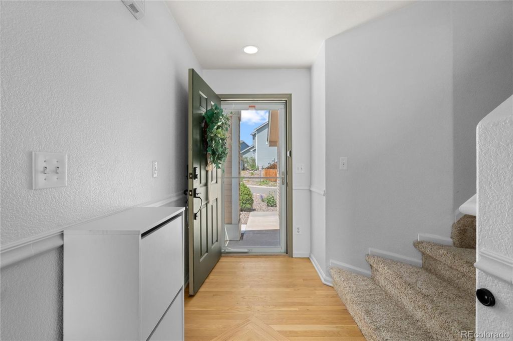 Image 2 of property listing at 5350 S Picadilly Court, Aurora, CO 80015