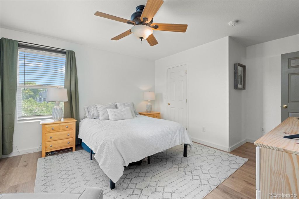 Image 15 of property listing at 5350 S Picadilly Court, Aurora, CO 80015