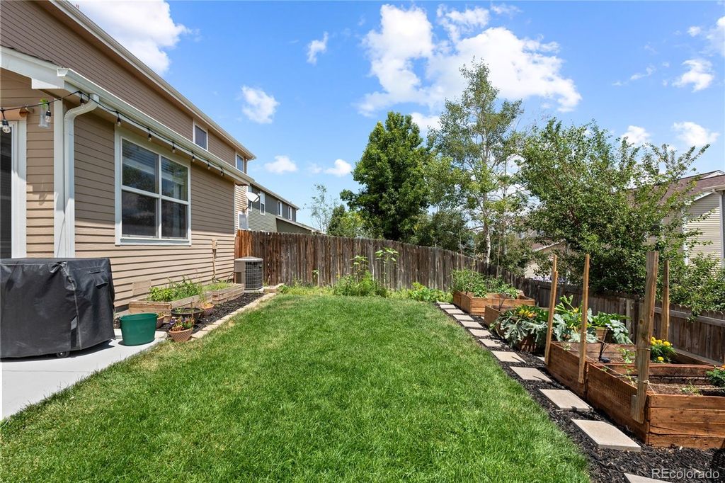 Image 31 of property listing at 5350 S Picadilly Court, Aurora, CO 80015