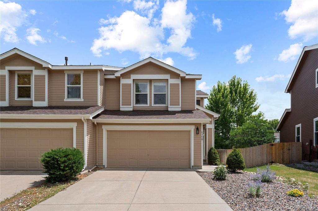 Image 34 of property listing at 5350 S Picadilly Court, Aurora, CO 80015