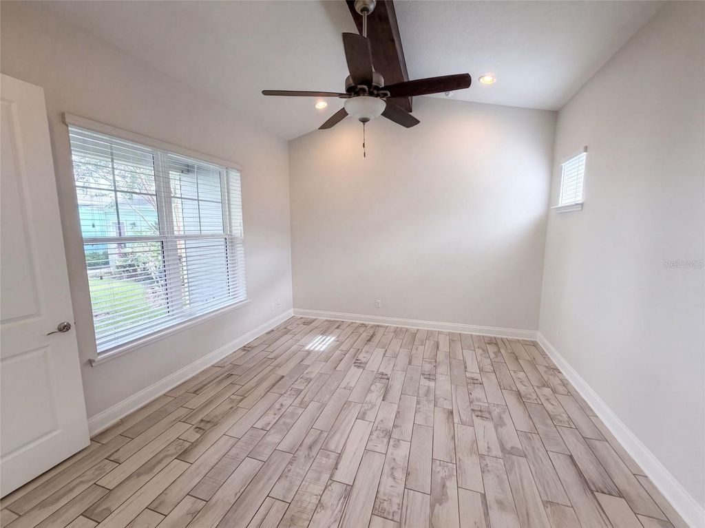 Image 15 of property listing at 7797 LAUREATE BOULEVARD, Orlando, FL 32827