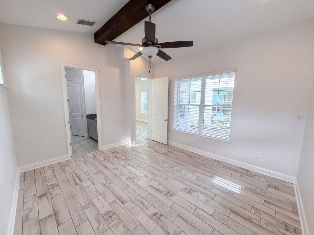 Image 4 of property listing at 7797 LAUREATE BOULEVARD, Orlando, FL 32827