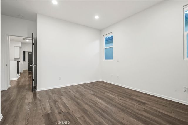 7619 N Patriot Way, Van Nuys, CA 91405