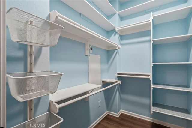 7619 N Patriot Way, Van Nuys, CA 91405