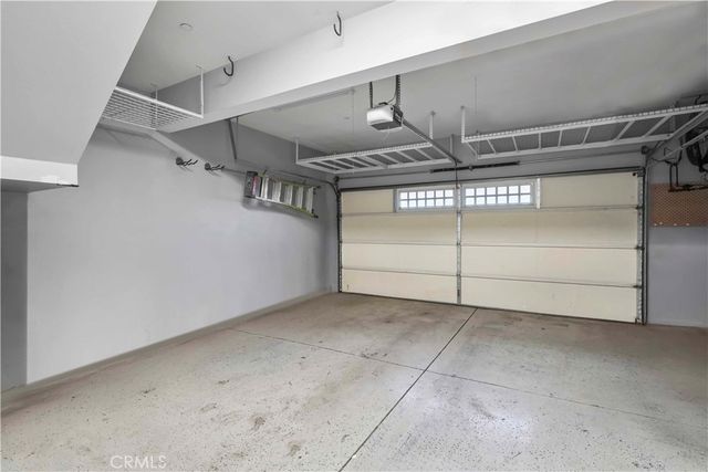 7619 N Patriot Way, Van Nuys, CA 91405