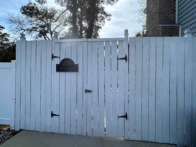 1575 Victoria Ln., Myrtle Beach, SC 29577