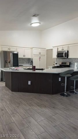 2050 North Los Feliz Street 102, Las Vegas, NV 89156