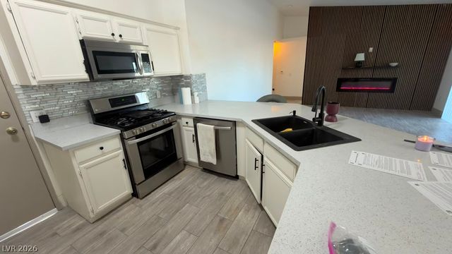 2050 North Los Feliz Street 102, Las Vegas, NV 89156