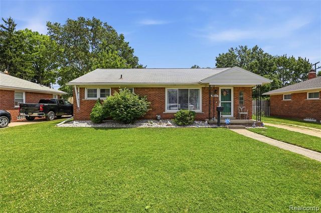 1289 Mulberry Street, Mount Clemens, MI 48043