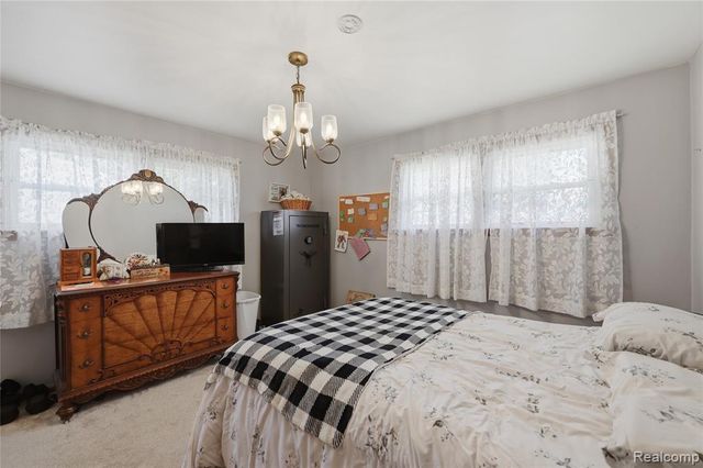 1289 Mulberry Street, Mount Clemens, MI 48043