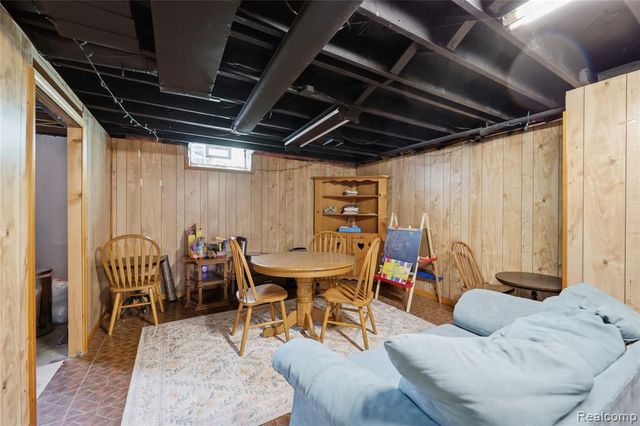 1289 Mulberry Street, Mount Clemens, MI 48043