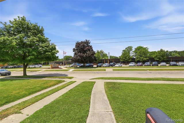 1289 Mulberry Street, Mount Clemens, MI 48043