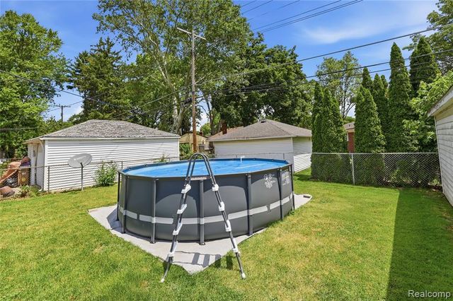 1289 Mulberry Street, Mount Clemens, MI 48043