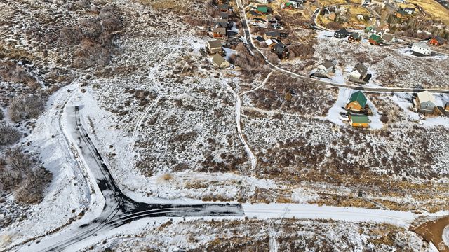 574 N CRESTVIEW DR, Garden City, UT 84028