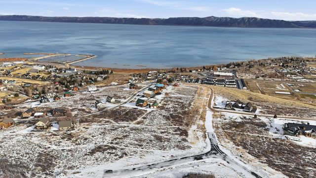 574 N CRESTVIEW DR, Garden City, UT 84028