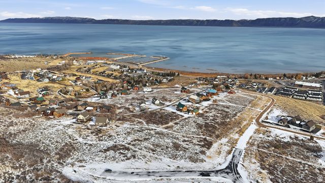 574 N CRESTVIEW DR, Garden City, UT 84028