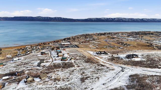 574 N CRESTVIEW DR, Garden City, UT 84028