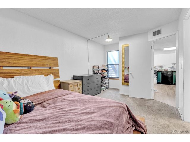 992 S Dearborn Way 12, Aurora, CO 80012