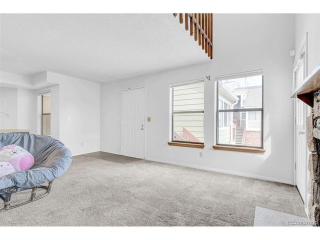 992 S Dearborn Way 12, Aurora, CO 80012