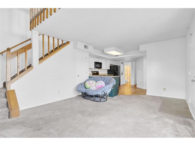 992 S Dearborn Way 12, Aurora, CO 80012