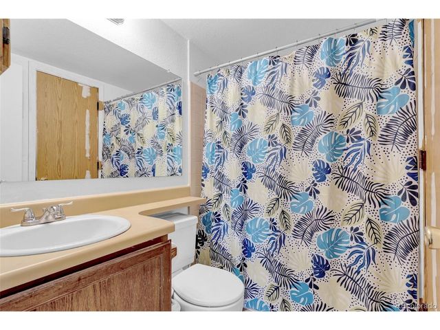 992 S Dearborn Way 12, Aurora, CO 80012