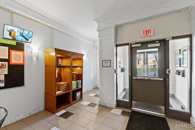 5330 Pershing Avenue 205, St Louis, MO 63112