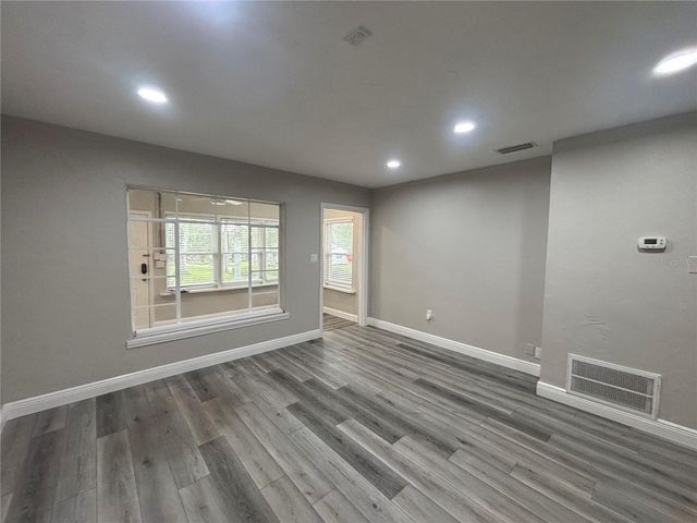 237 NE 11TH AVENUE, Ocala, FL 34470