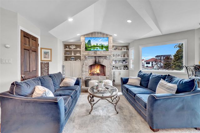 197 Blackheath Road, Lido Beach, NY 11561