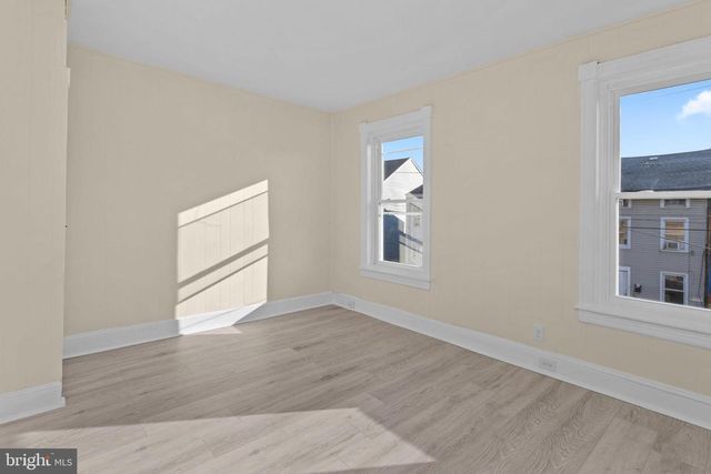 28 POPLAR ST, Trenton, NJ 08638
