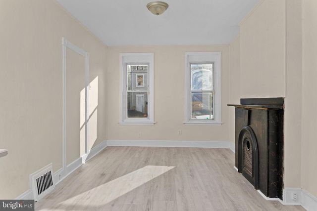 28 POPLAR ST, Trenton, NJ 08638