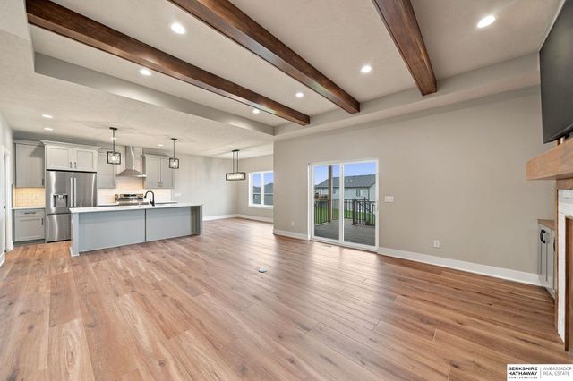 9520 Delano Drive, Lincoln, NE 68516