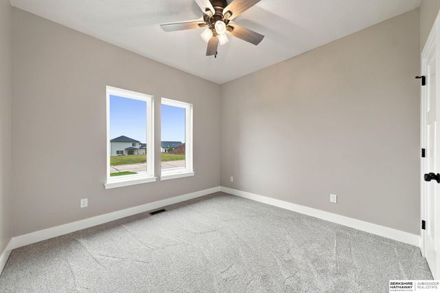 9520 Delano Drive, Lincoln, NE 68516